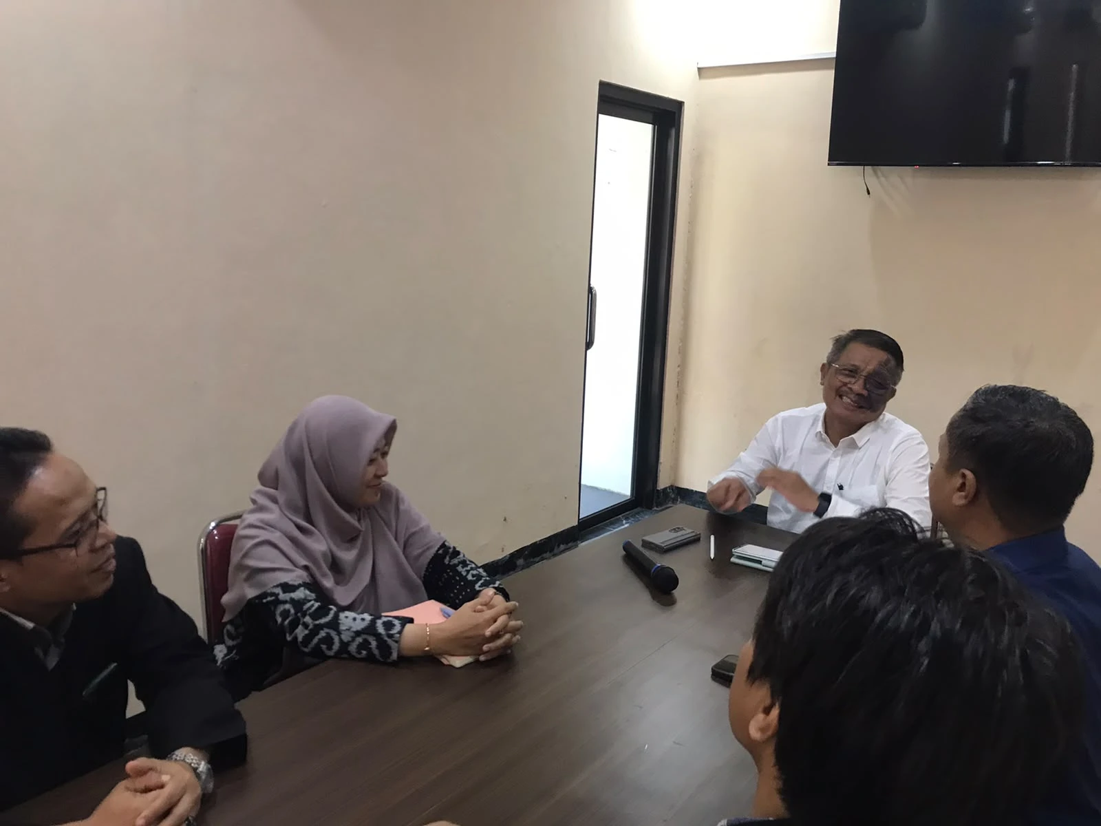 Silaturahmi dengan Senator RI Dr. Muhdi - 7